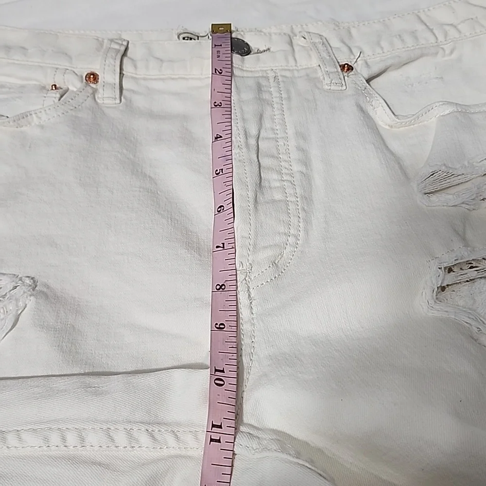 Free People Size Womens Sz 30 Knees Skinny White Jeans 61855-16515125 DISTRESSED